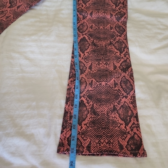 J Brand faux Snakeskin Selena midrise cropped boot photo ready pants size 26 - Picture 5 of 9